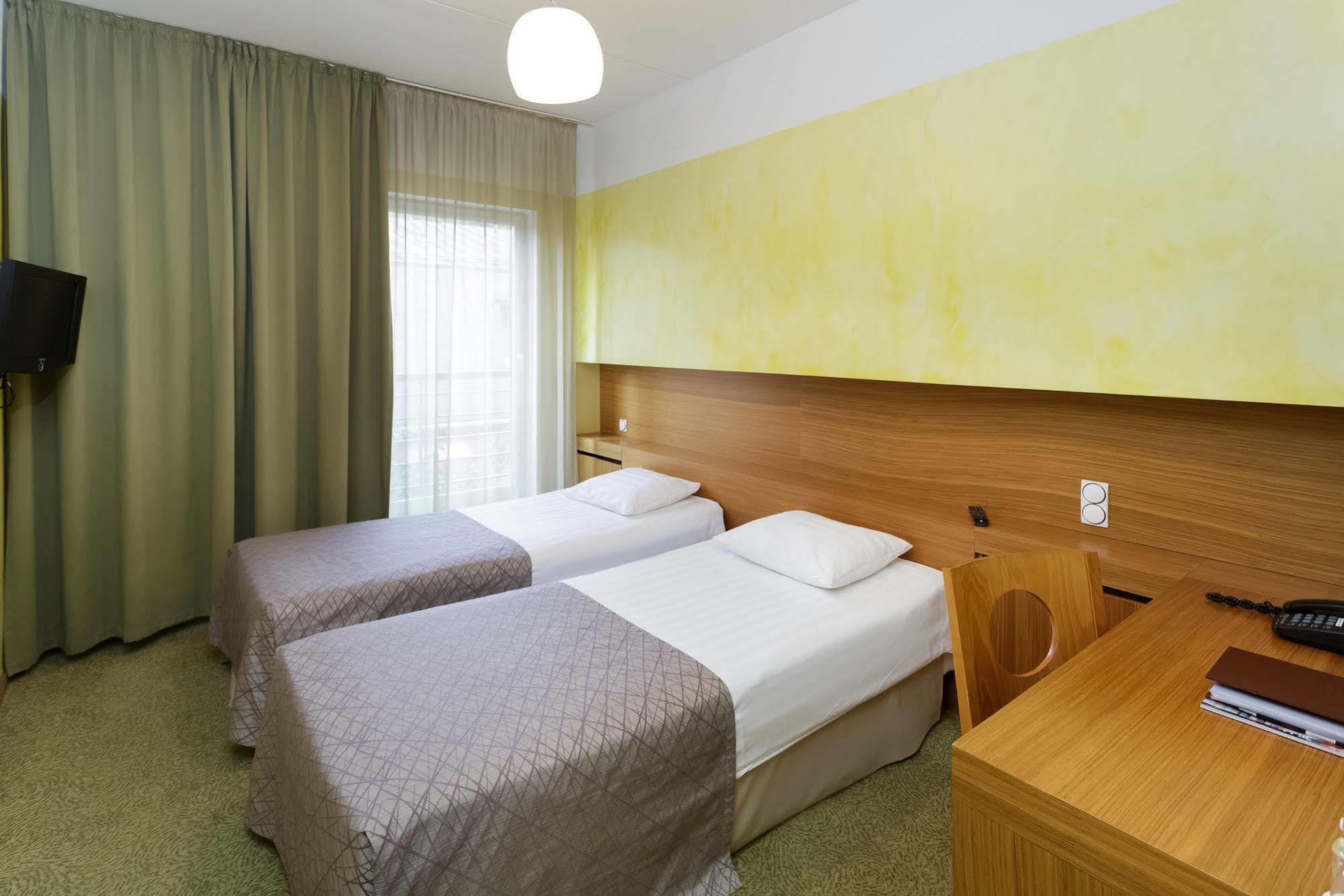 Bern Boutique By Rikas Hotels Talin Exterior foto